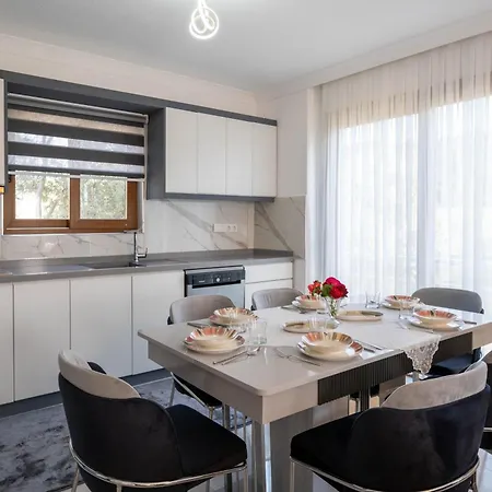 Villa Tuerkoglu Akyaka Kuyucak Daily Weekly *