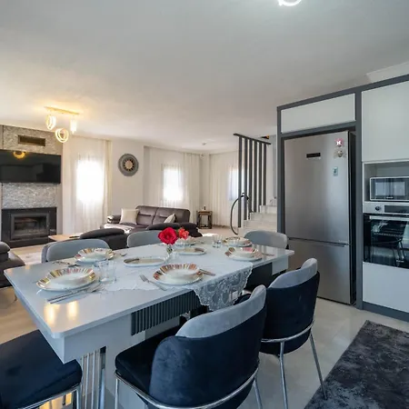 Tuerkoglu Akyaka Kuyucak Daily Weekly Villa