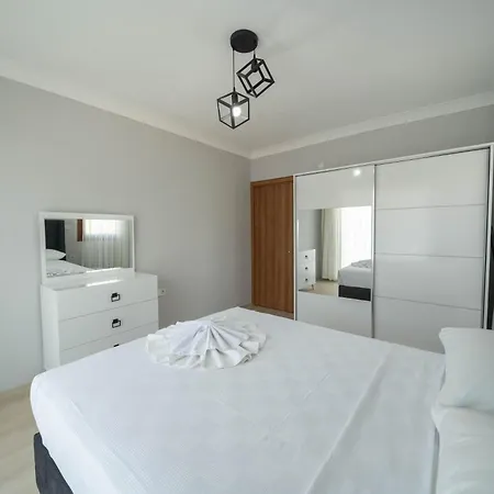 Tuerkoglu Akyaka Kuyucak Daily Weekly Villa *