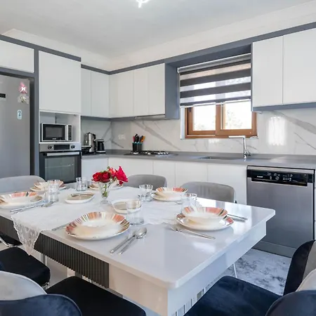 Tuerkoglu Akyaka Kuyucak Daily Weekly Muğla