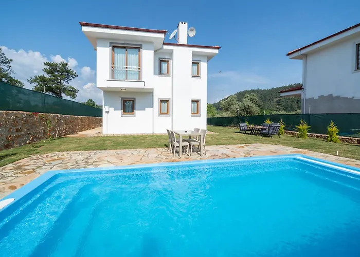 Türkoğlu Akyaka Kuyucak Daily Weekly Villa Muğla